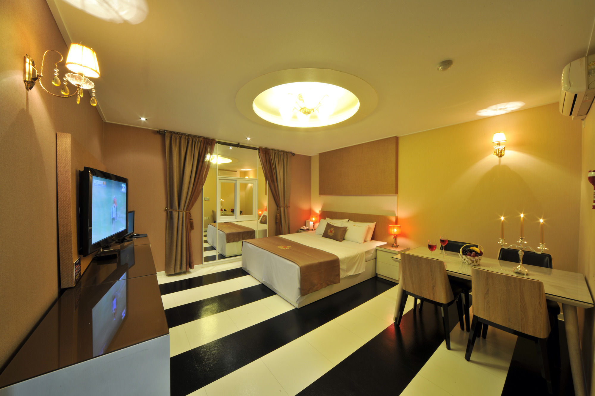 S Hotel Gwangju Metropolitan City Ngoại thất bức ảnh